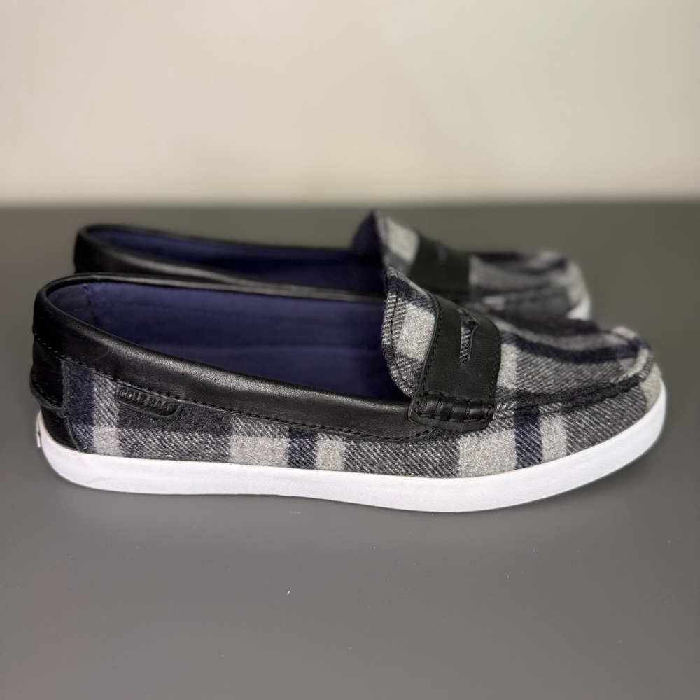 Cole Haan Grand OS Plaid Loafers Women’s Size 8B Black Gray Slip On Casual Flats